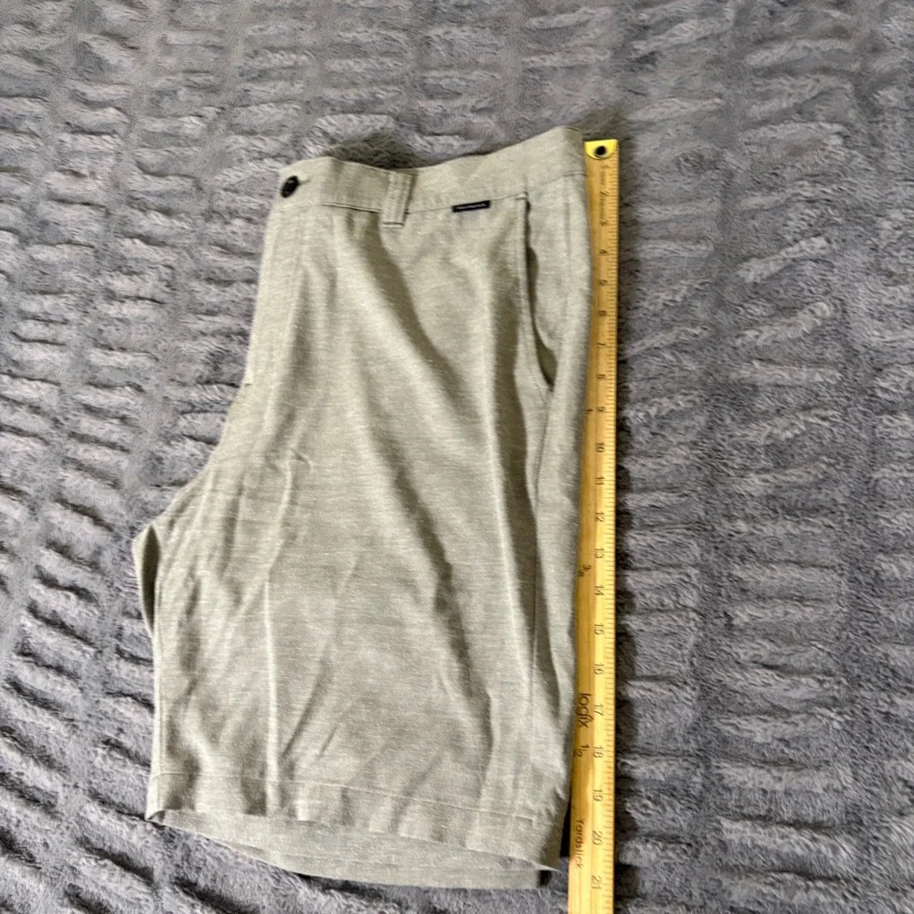 TravisMathew Beck Hybrid Golf Shorts Mens 38 Sage Green Heathered 4-Way Stretch - Picture 6 of 7
